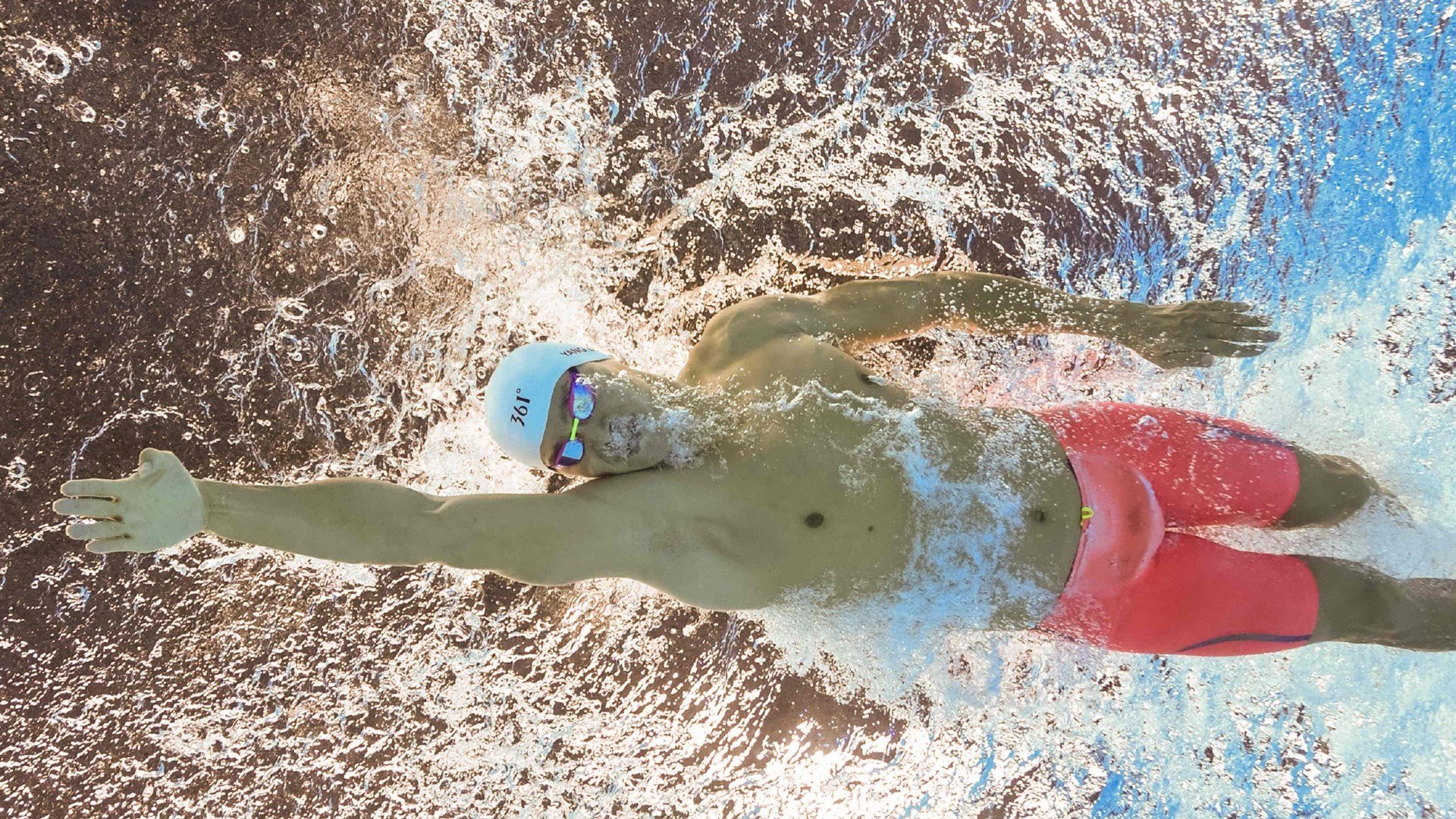 49人核心跑卫表现完美,攻防兼备,用核心跑步怎么跑