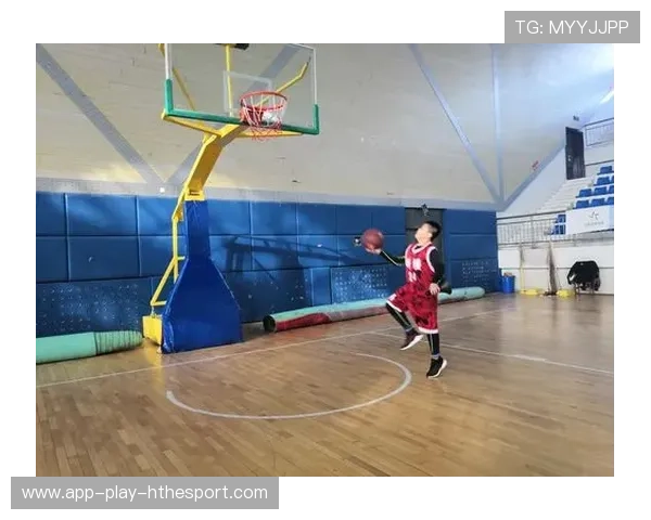 中国篮球社区青训教练支持政策与地方政府联合扶持，青少年篮球教练员