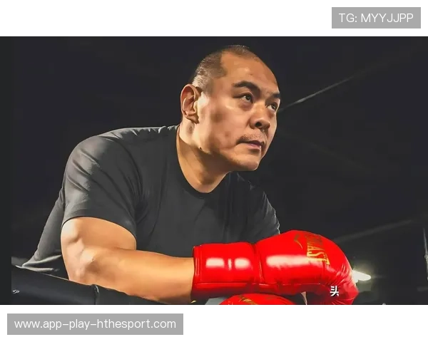 张志磊遭遇泰森大弟子，险被一拳KO，泰森坐镇台下为徒弟加油！，中国重量级拳王张志磊身高