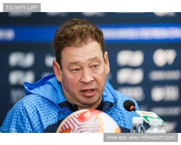 外媒爆料：斯卢茨基或离开申花回欧洲执教，卢斯基金会